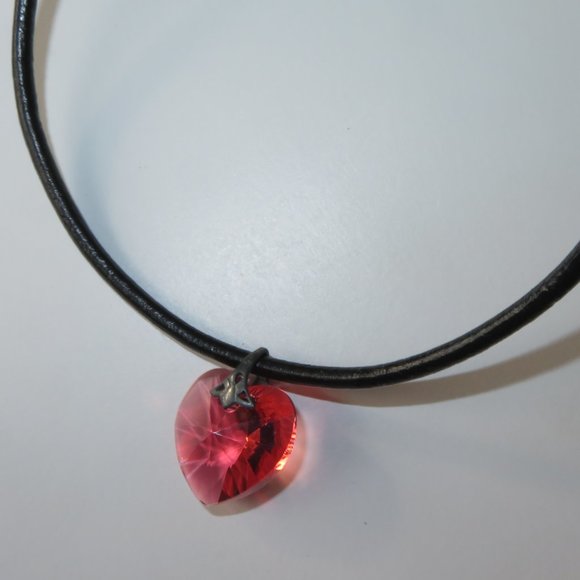 Super Cute Red Heart Crystal On Black Cord Necklace - Picture 7 of 11